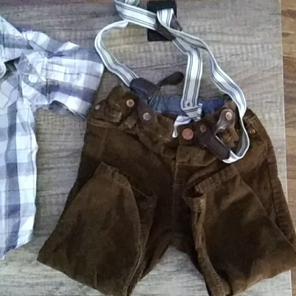 Clothing - Picture 3 of 3
